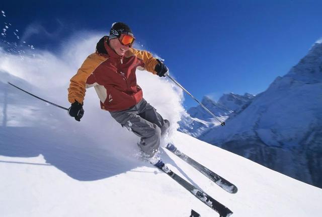 带你体验不一样的室内极限运动，室内滑雪